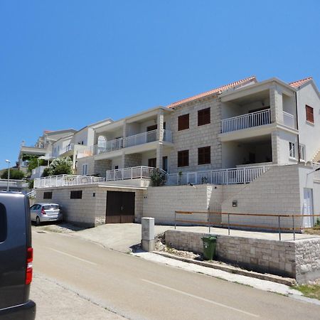 Apartments Aferdita Рачище Екстер'єр фото