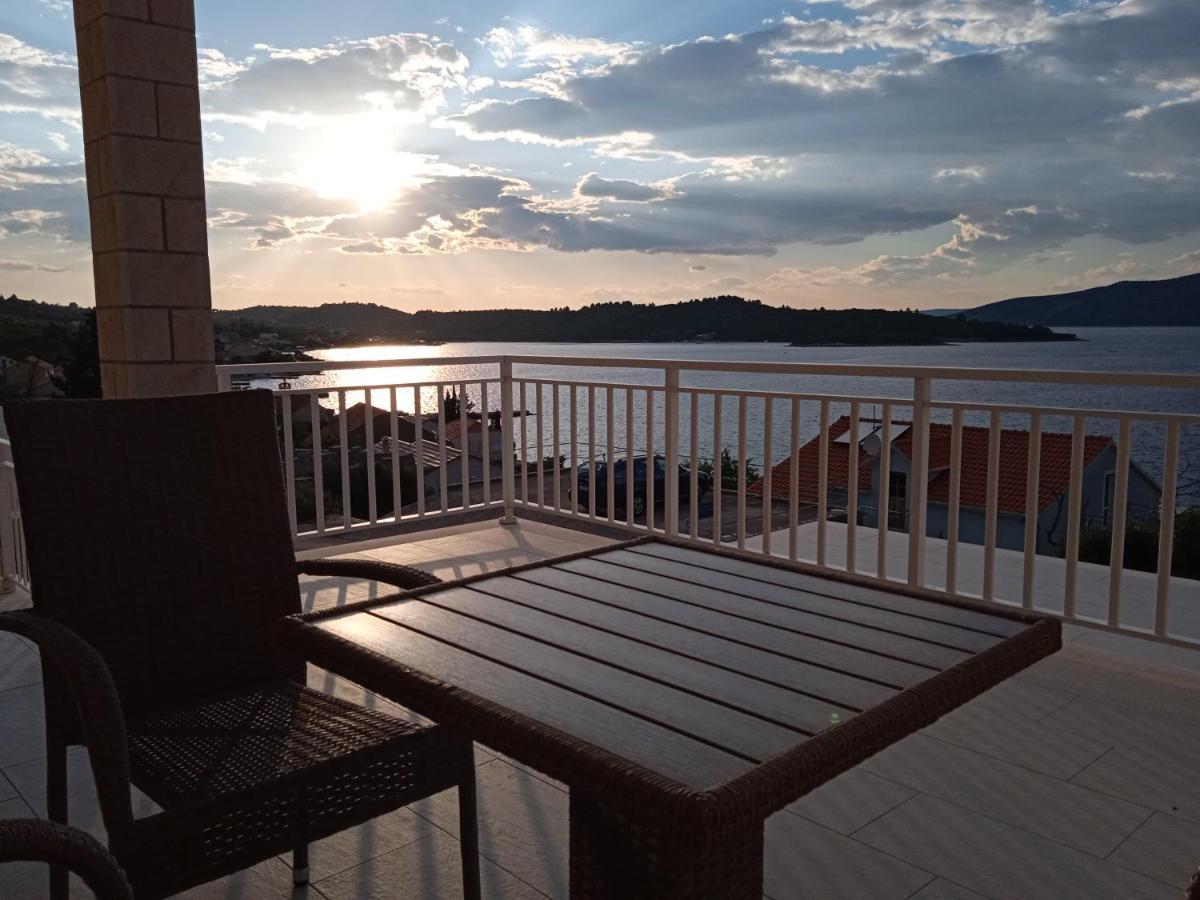 Apartments Aferdita Рачище Екстер'єр фото