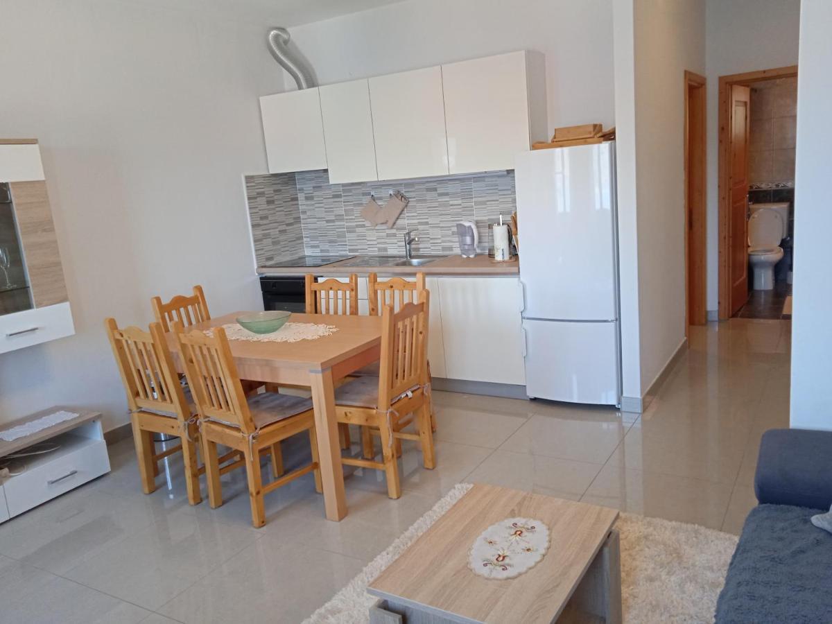 Apartments Aferdita Рачище Екстер'єр фото
